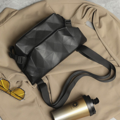 Túi đeo chéo nam phong cách mới  - BEE GEE DCN9248