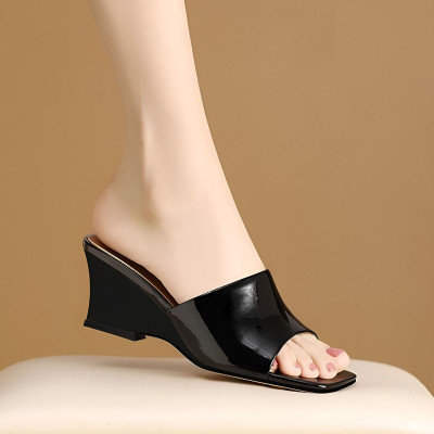 Sục Đế Xuồng Nữ 5 Phân RO677 ROSATA Tại BCASHOP Thiết Kế Êm Ái, Tinh Tế, Kiểu Dáng Thanh Lịch, Thời Thượng