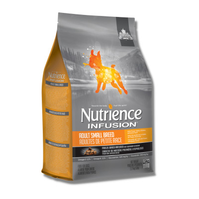 Thức Ăn Cho Chó Nhỏ Nutrience Infusion Bao 500g - Thịt Gà, Rau Củ Và Trái Cây Tự Nhiên