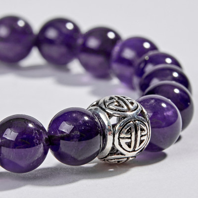 Vòng đá Thạch Anh Tím phối charm bạc (8mm) Ngọc Quý Gemstones