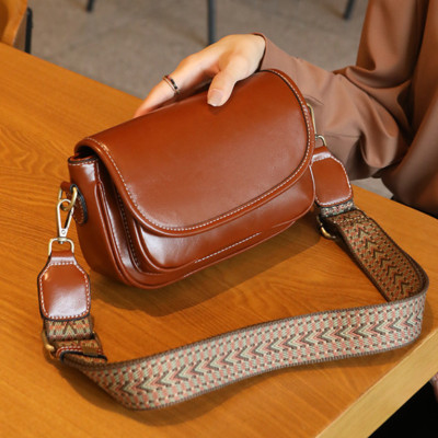 Túi xách nữ thời trang công sở cao cấp phong cách mới