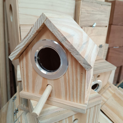 1 tổ mái nhà (dài 16 rộng 15 cao 20) dùng cho các dòng chim nhỏ, chim sẻ, yến phụng (có ốp nhôm lỗ tổ)