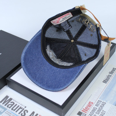 Nón nam, mũ lưỡi trai Ông Địa Religion tưa phối vải jeans form đẹp thời trang đường phố