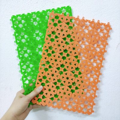 Tấm Lót Chuồng Lót Sàn Chống Trơn Trượt Bằng Nhựa Dẻo Cho Chó Mèo 20x30 Cm 