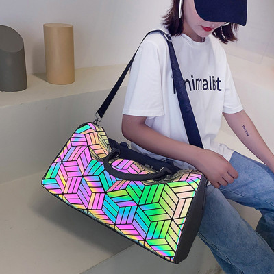 Túi xách du lịch thể thao nam nữ công suất lớn phong cách mới BEE GEE T1021