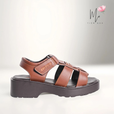 Sandal Biti