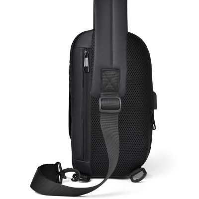 Túi đeo chéo nam cao cấp phong cách mới BEE GEE – DCN9324