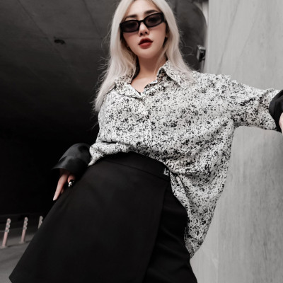 Áo somi tay ngắn đốm trắng