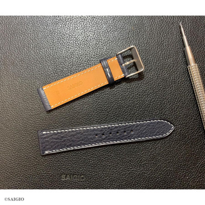 Dây Đồng Hồ Da Bò Cao Cấp, Kiểu Dáng Cổ Điển - Phẳng Mỏng - Chỉ Trắng, Mặt Lót Chống Thấm Mồ Hôi, Tích Hợp Lớp Gia Cố Chống Giãn Đặc Biệt, Phụ Kiện Khóa và Chốt Bằng Thép Không Gỉ 316L - Hàng Chính Hãng SAIGIO