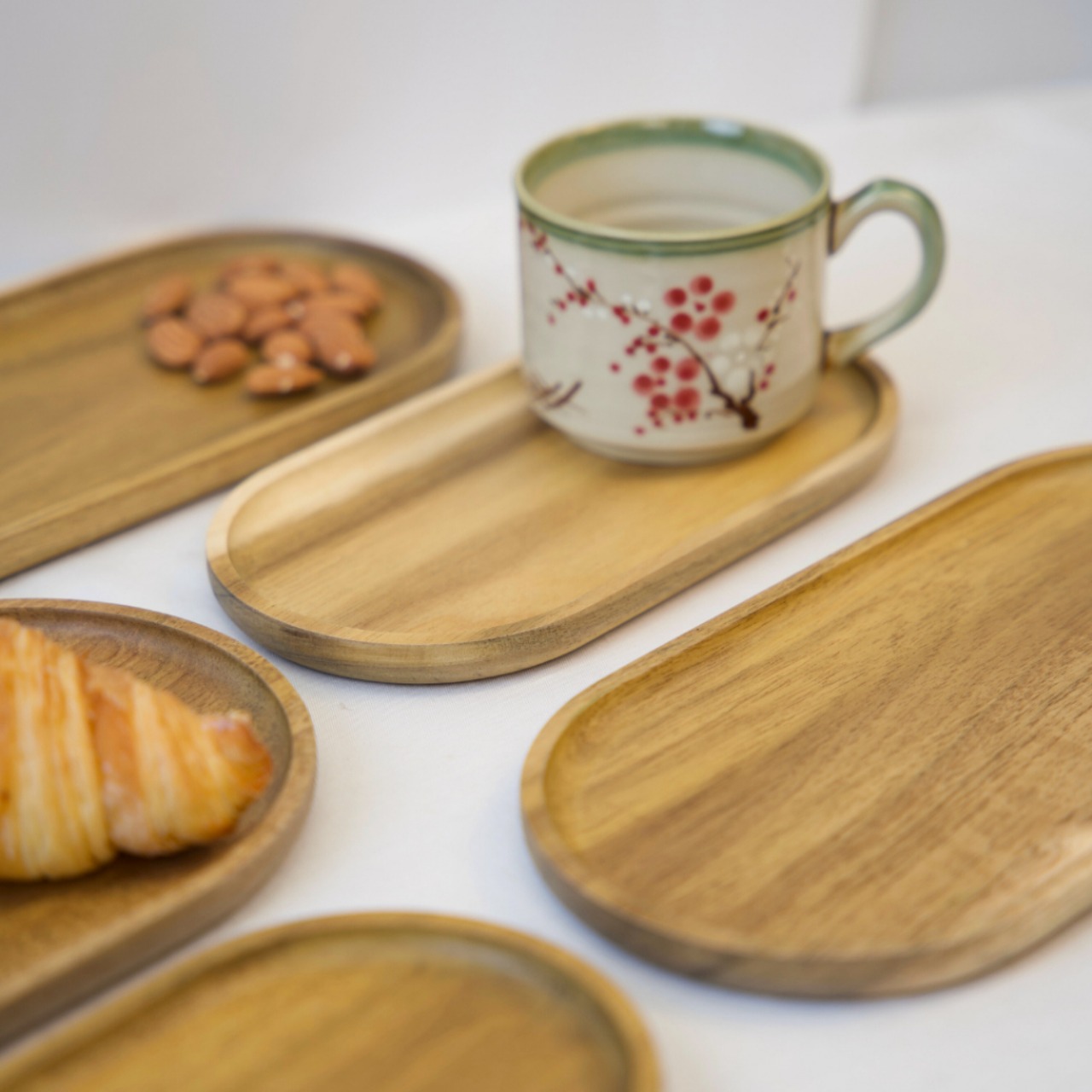 Khay gỗ keo đa năng hình oval Vibasic, đa dạng kích thước, chụp hình decor đựng đồ trang trí