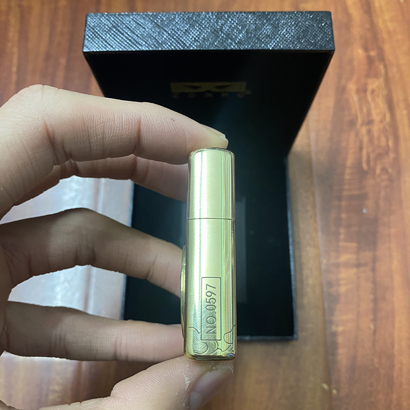 Vỏ Hột Quẹt Bật Lửa Xăng Đá Zorro Z2-1055 Họa Tiết Rồng Vờn Mây Cuộn 4 Mặt Cực Đẹp (Không Sẵn Xăng)