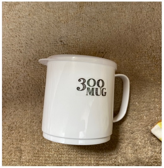 Cốc nhựa nắp mềm Nakaya 300ml có quai tiện lợi ( Giao màu ngẫu nhiên ) - xuất xứ Nhật Bản