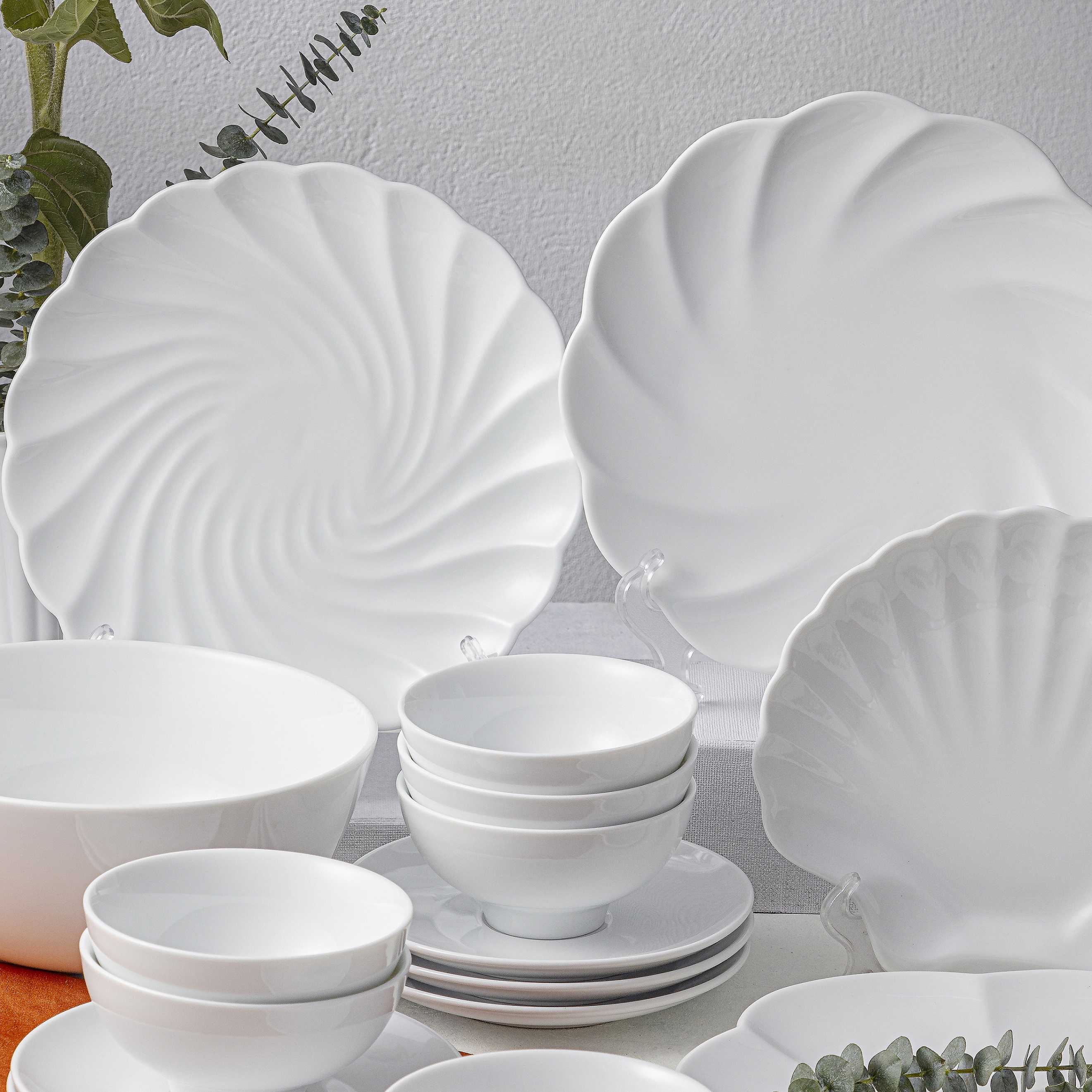 Combo Tết đoàn viên - Bộ bát đĩa sứ quà tặng cao cấp Long Phương