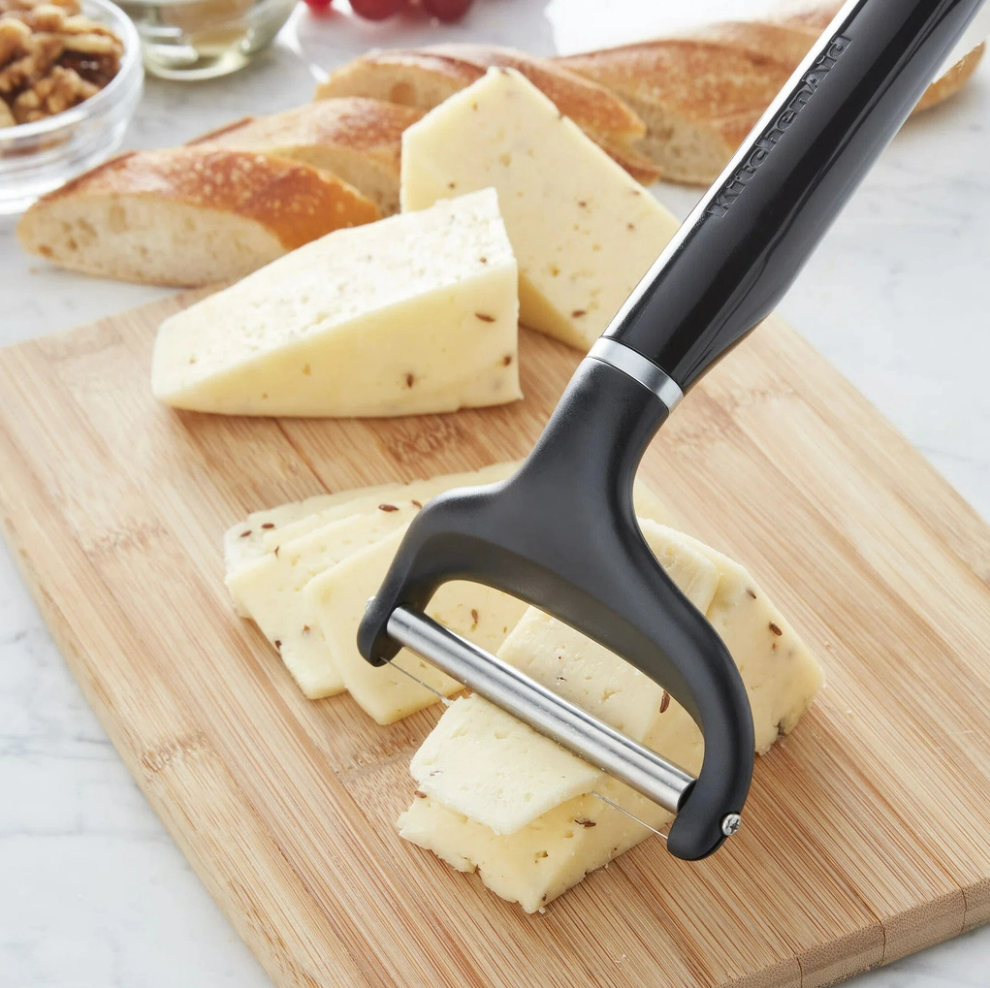 KitchenAid - Cắt phô mai Coreline màu đen