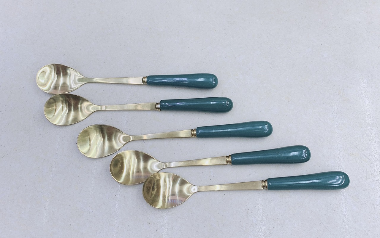 COMBO 10 THÌA CÁN SỨ CAMELIA THÂN MẠ VÀNG PHA TRÀ CÀ PHÊ - ANTH422
