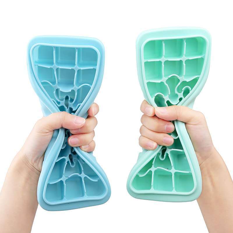 Khay Đá 24 Viên Và 36 Viên Silicon Cao Cấp Dẻo Không Nứt, Gãy, Bể Có Nắp Đậy Chống Tràn Tiện Lợi