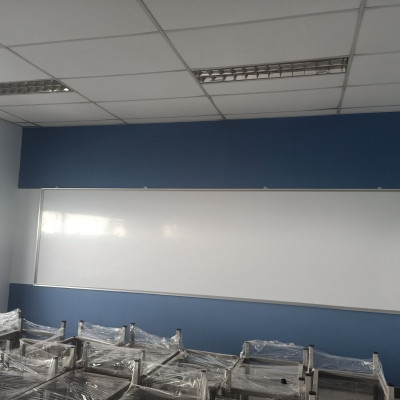 Bảng từ trắng viết bút lông Hàn Quốc Bavico kích thước lớn 1,2x3,6m