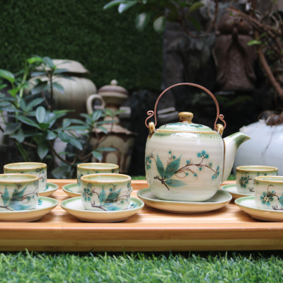 Bộ ấm trà men bóng vẽ trúc xanh