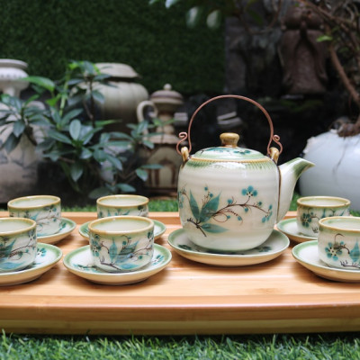 Bộ ấm trà men bóng vẽ trúc xanh