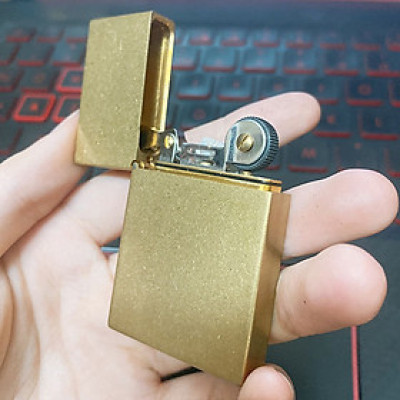 Vỏ Hột Quẹt Bật Lửa Xăng Đá Calories Y158 đẹp độc lạ - dùng xăng bấc đá cao cấp ( giao màu ngẫu nhiên )