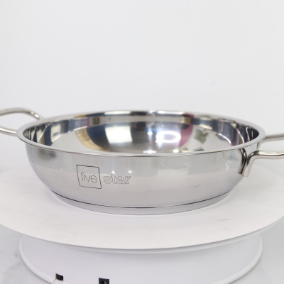 Chảo lẩu caro Inox 3 đáy FIVESTAR 24cm vung kính, dùng được bếp từ , hồng ngoại , gas | tặng 1 vá canh