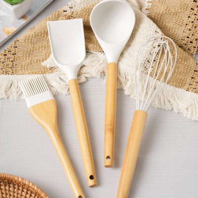 Xẻng silicone chiên xào