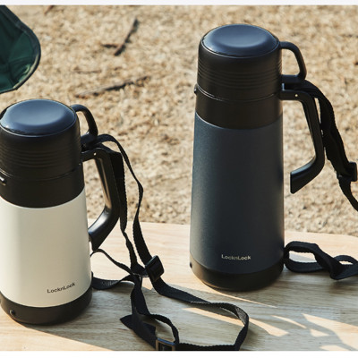 Bình giữ nhiệt Lock&Lock Easy Outdoor Vacuum Bottle màu xanh navy LHC1485NVY 1,8L - Hàng chính hãng có quai xách, nắp dùng làm cốc nước - JoyMall