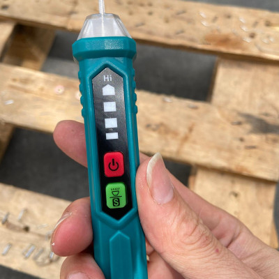 MÁY DÒ ĐIỆN ÁP AC TOTAL THT29100026 - HÀNG CHÍNH HÃNG