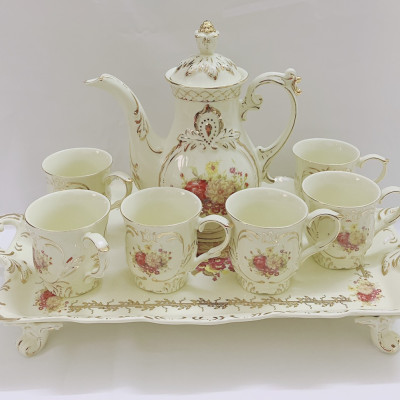 Bộ bình trà sứ phong cách hoàng gia cổ điển màu trắng ngà họa tiết hoa Mẫu Đơn