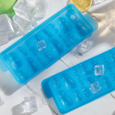 Combo 01 Khay nhựa làm đá hình người tuyết Kokubo DeLijoy + 01 Cốc nhựa uống nước nắp mềm Yamada G&B có chỗ cắm ống hút tiện lợi- Made in Japan