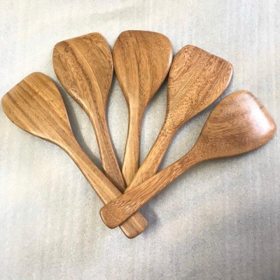 Muôi xới cơm bằng gỗ tự nhiên (CTH721) Chịu nhiệt độ cao , không tiết ra chất độc hại khi xào nấu