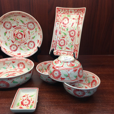 Bộ 12 Sản Phẩm Vẽ Hoa Văn Đỏ Cao Cấp Gốm Sứ Bát Tràng