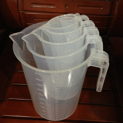 Bộ 2 Ca Đong Nhựa Có Vạch Chia Định Lượng 5 Lít