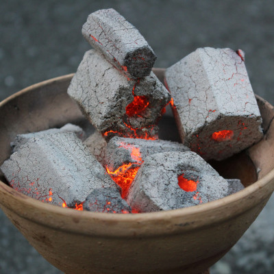 Than nướng không khói làm từ Gáo dừa chính hãng R2D hộp 2Kg an toàn cho người dùng