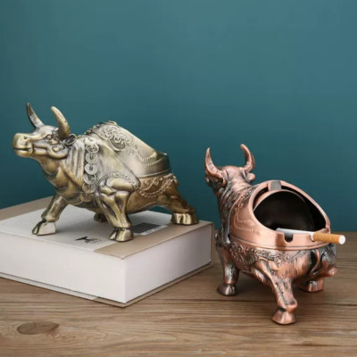 Gạt tàn hình trâu bằng hợp kim mới 4 màu tài lộc