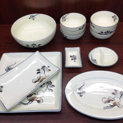 Bộ 12 Sản Phẩm Vẽ Hoa Súng Cao Cấp Bát Tràng