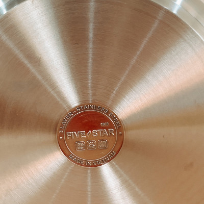 Nồi Inox 430 Bếp Từ 3 Đáy Fivestar Nắp Kính 30 cm - tặng 1 vá canh