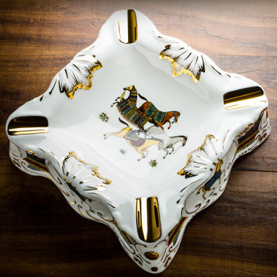 Gạt Tàn Sứ Lubinski AS160 Cao Cấp Họa Tiết Hoa Văn Thổ Cẩm Họa Tiết Hình Con Ngựa Sang Trọng