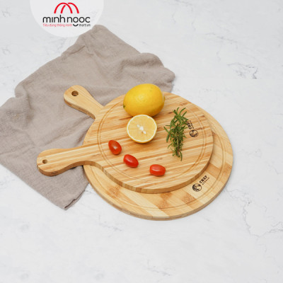 [Chính hãng] Thớt tre Chef Studio hình tròn có tay cầm 36x25x1.5cm, MSP-CB42. Cắt, thái rau củ, dùng decor, bày trí.