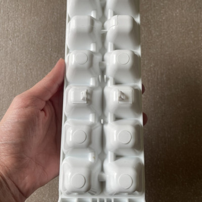 KHAY ĐÁ XOAY TRONG HỘP LÀM ĐÁ TỰ ĐỘNG TỦ LẠNH TOSHIBA - HÀNG CHÍNH HÃNG