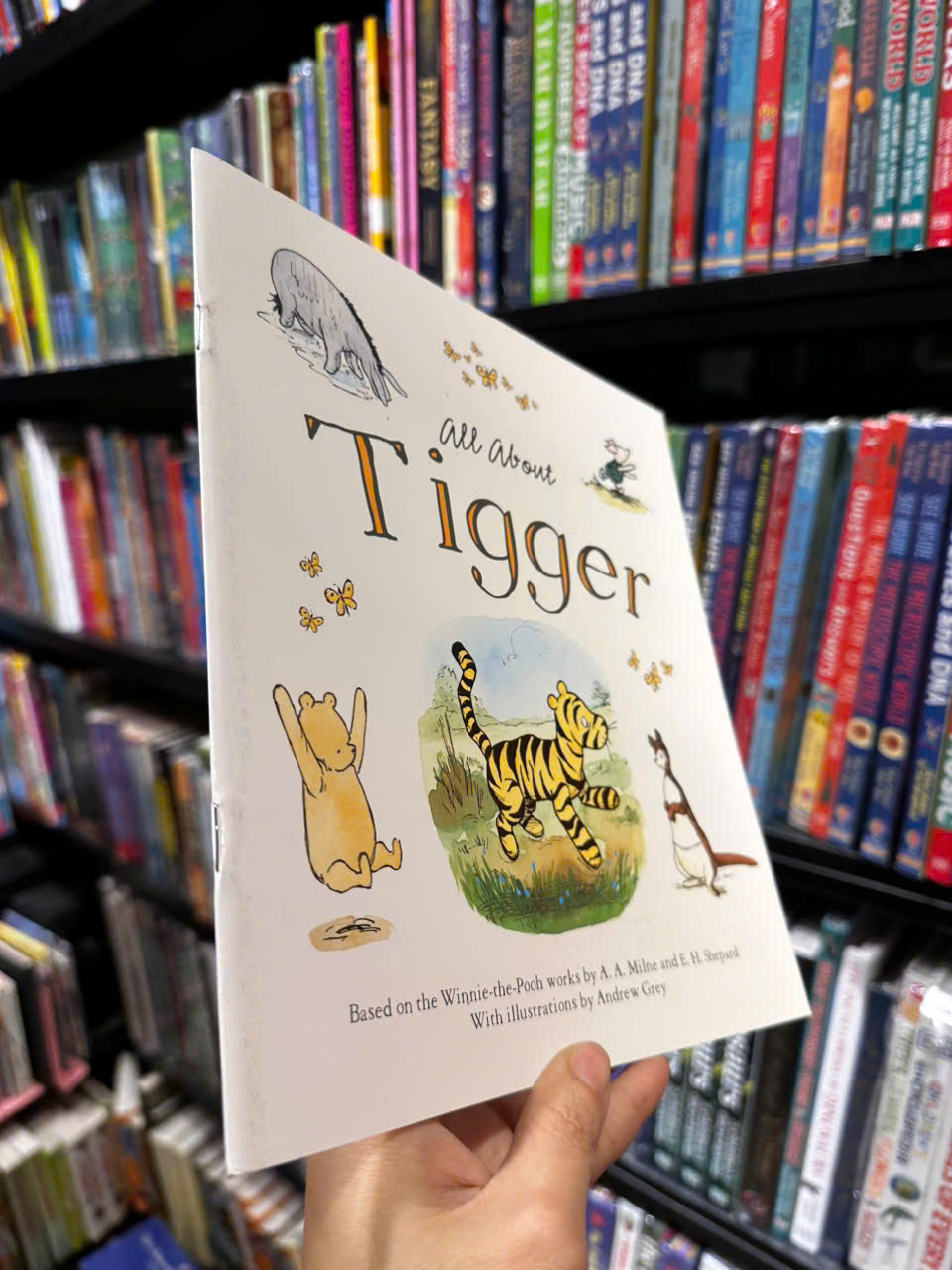 Sách - All About Tigger by A.A.Milne - Sách ngoại văn, sách thiếu nhi tiếng Anh, bìa mềm, nhập khẩu UK