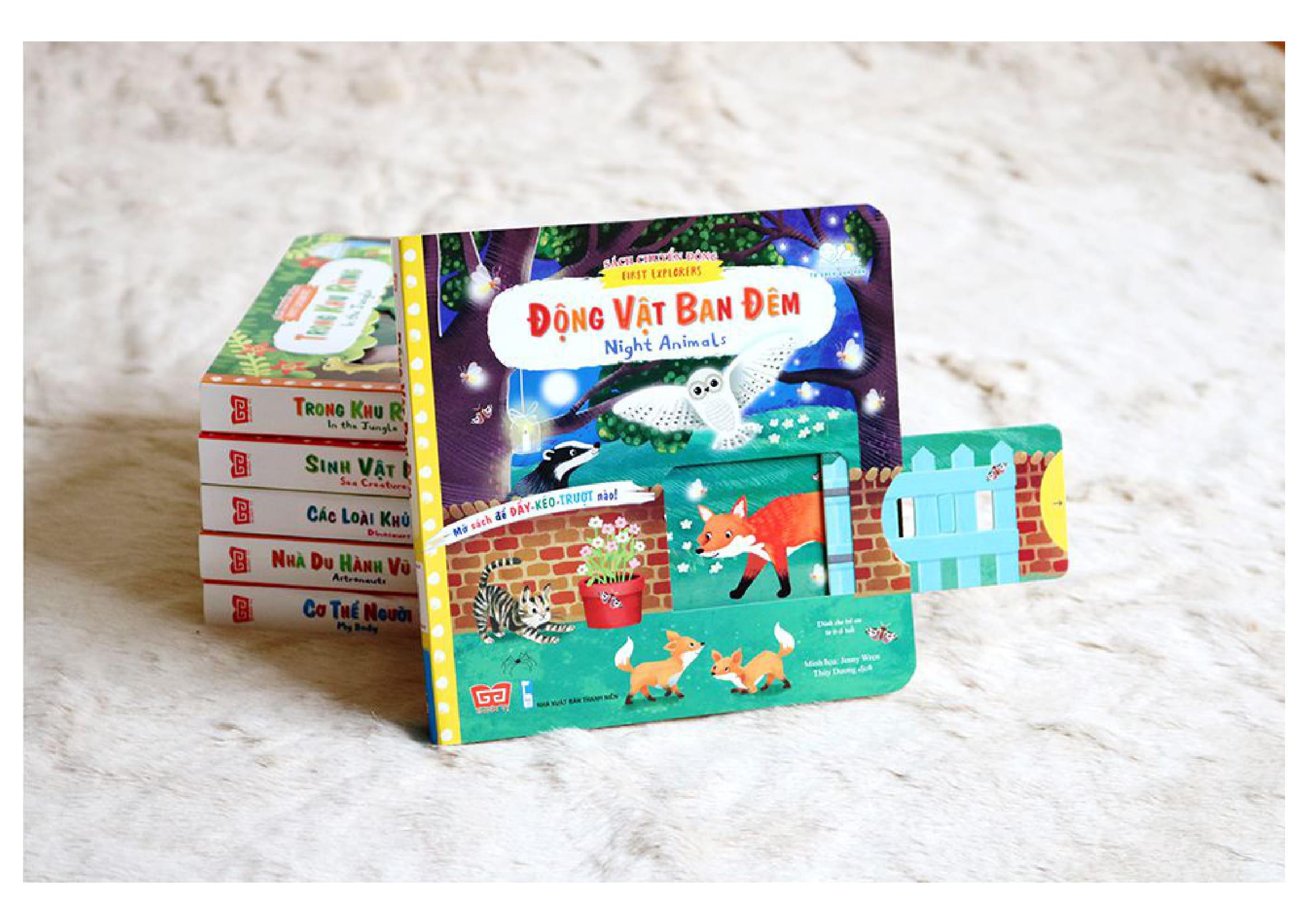 Sách Tương Tác - Sách Chuyển Động - First Explorers - Night Animals - Động Vật Ban Đêm
