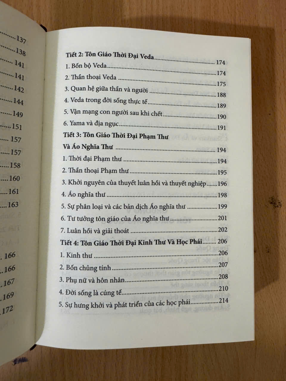 Sách - Tôn Giáo Học So Sánh - Bìa cứng