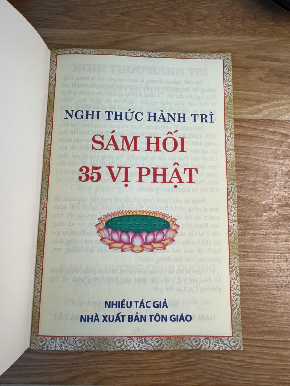 Sách - Nghi Thức Hành Trì Sám Hối 35 Vị Phât