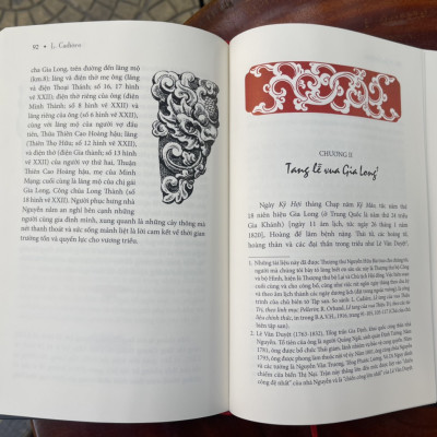 (Bìa cứng) LĂNG GIA LONG - Ấn phẩm thứ hai thuộc bộ sách “Huế kỳ bí”-  Léopold Cadière – MaiHaBooks – NXB Khoa Học Xã Hội