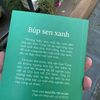 (Bộ sách Bác Hồ) BÚP SEN XANH – Sơn Tùng – NXB Kim Đồng