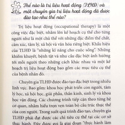Hướng Dẫn Cha Mẹ Thực Hành Trị Liệu Hoạt Động Cho Trẻ Tự Kỷ (Tái Bản 2022)