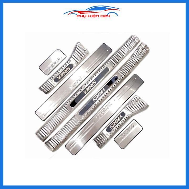 Bộ ốp bậc cửa trong ngoài nẹp bước chân Yaris 2019-2020 Inox chống trầy trang trí xe