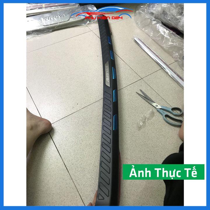 Ốp chống trầy cốp ngoài nhựa đen Avanza 2017-2018-2019-2020-2021-2022 dán cốp sau chống xước trang trí xe
