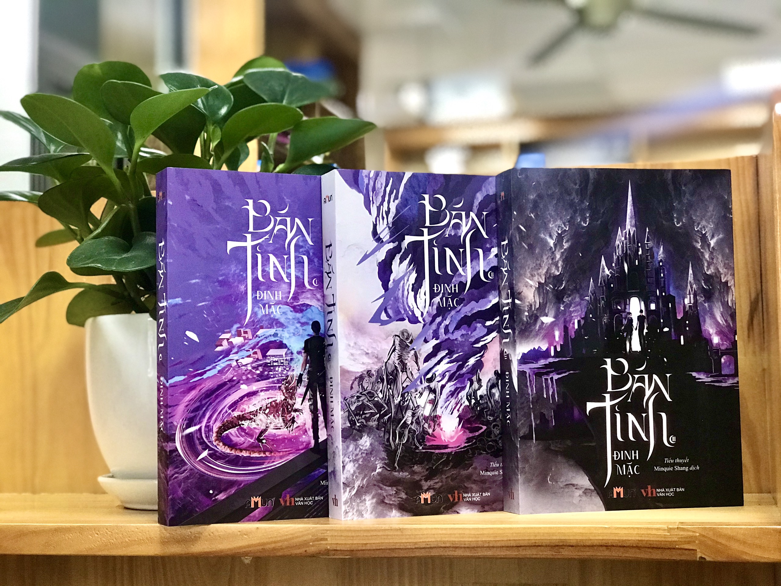 Combo Bán tinh 3 Tập - Bản Đặc Biệt Có chữ Ký Tác Giả (Tặng Kèm Postcard + Bookmark)